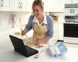 Как заработать в интернете домохозяйке?