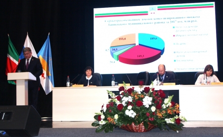 Глава района Михаил Афанасьев подвел итоги развития района в 2017 году