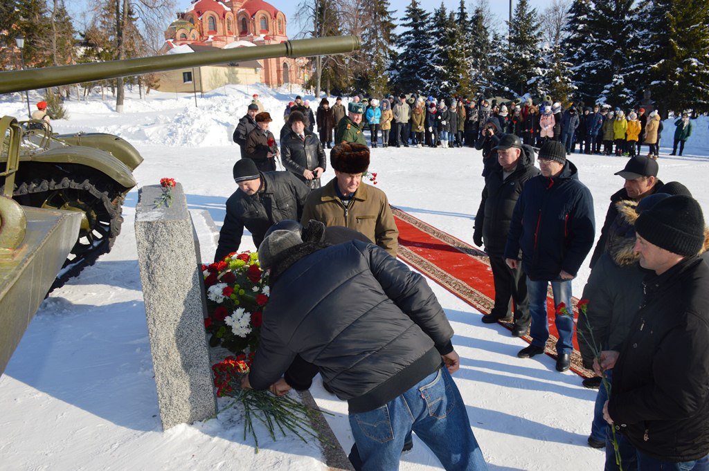 Жители Лаишева почтили память погибших в Афганской и Чеченской войнах