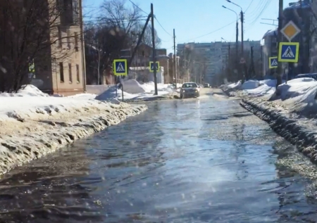 Потоп  в Казани при 13-градусном морозе