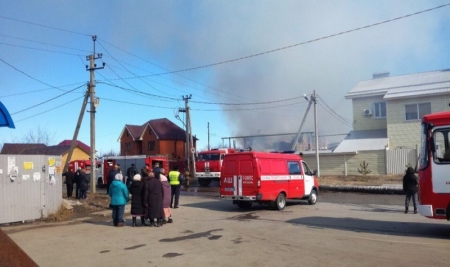 Пожарные спасли пенсионерку из горящего дома