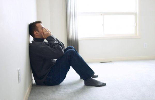 Учёные: Послеродовая депрессия может появиться у мужчин