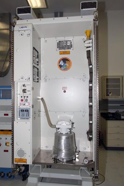 Космонавты NASA рассказали и показали ужасы туалета в космосе