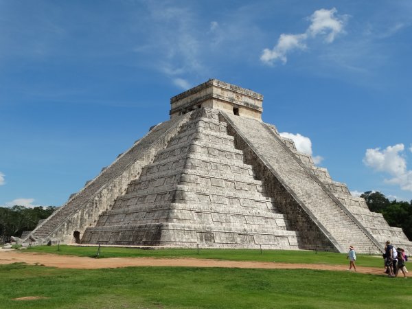 Развалины древнейшей пирамиды нашли археологи в Мексике
