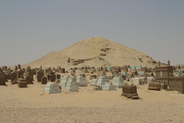 Американские археологи нашли в Египте гробницы 4-тысячелетней давности