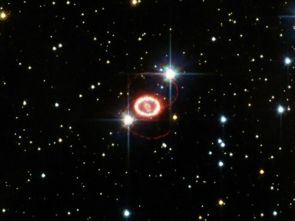 Астрономы записали на видео 25 лет жизни сверхновой звезды