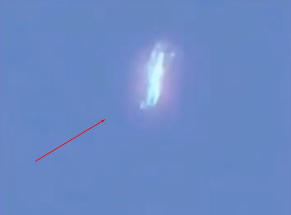 «Призрак Царя Нибиру!» Голограмма пришельца над Москвой испугала сотни очевидцев