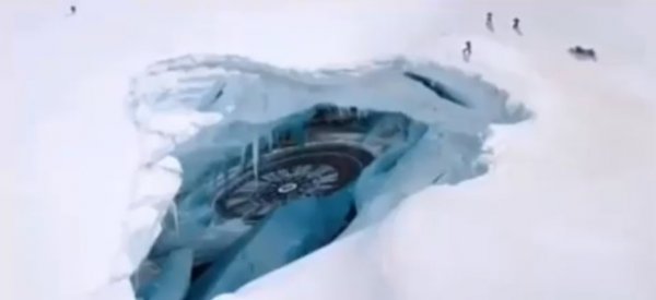 Предки человека? В Антарктиде найден 3000-летний корабль пришельцев