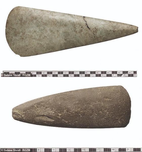Найденные в Германии 6000-летние каменные топоры говорят о расколе на элиту и простолюдинов