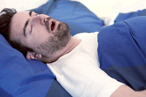 Гибкий датчик поможет диагностировать остановку дыхания во сне
